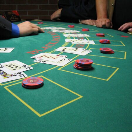Best Blackjack Strategies and Tips What is hit and stand in the betting?